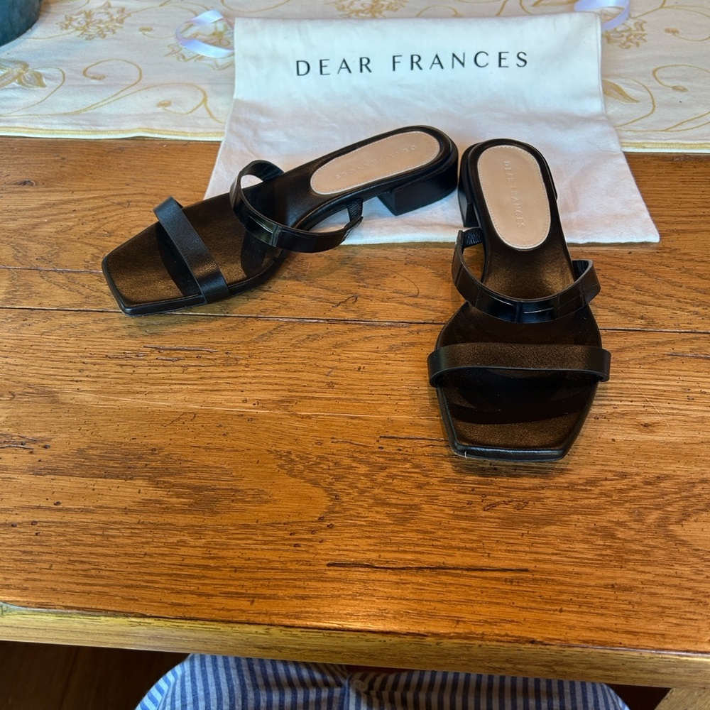Dear Frances Black sandals